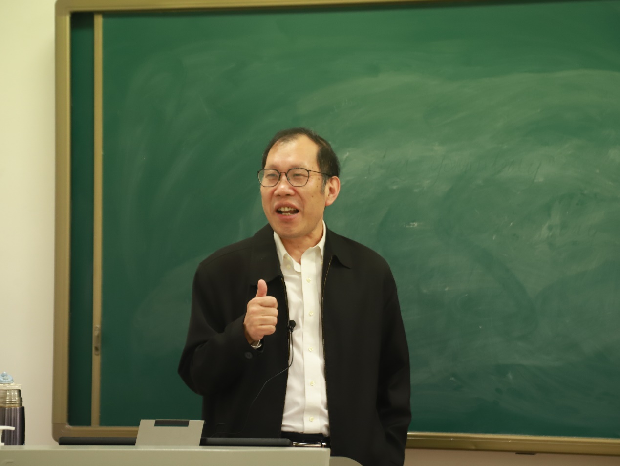 说明: K:\1.文件\1.组宣统李东升\2023年\8.内宣\1.新闻稿\书记校长思政第一课\新闻稿\图片\IMG_2445.JPG